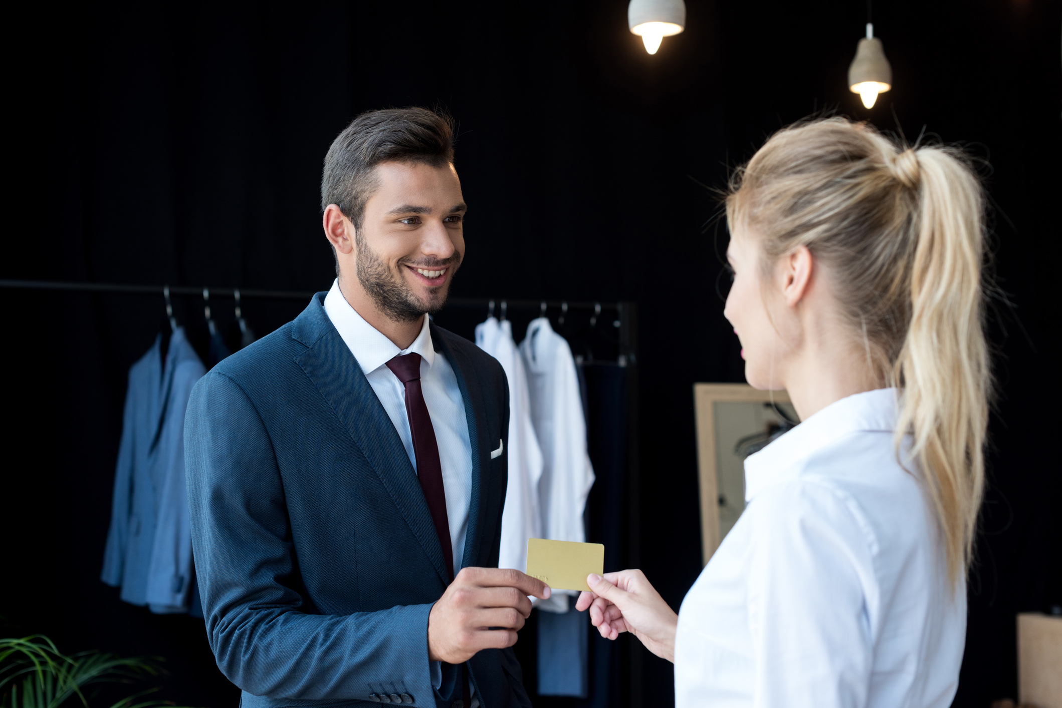 New Year, New Look! Set Yourself Above the Rest with New Printed Business Cards!