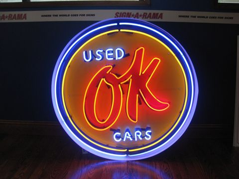 Used Cars Neon sign