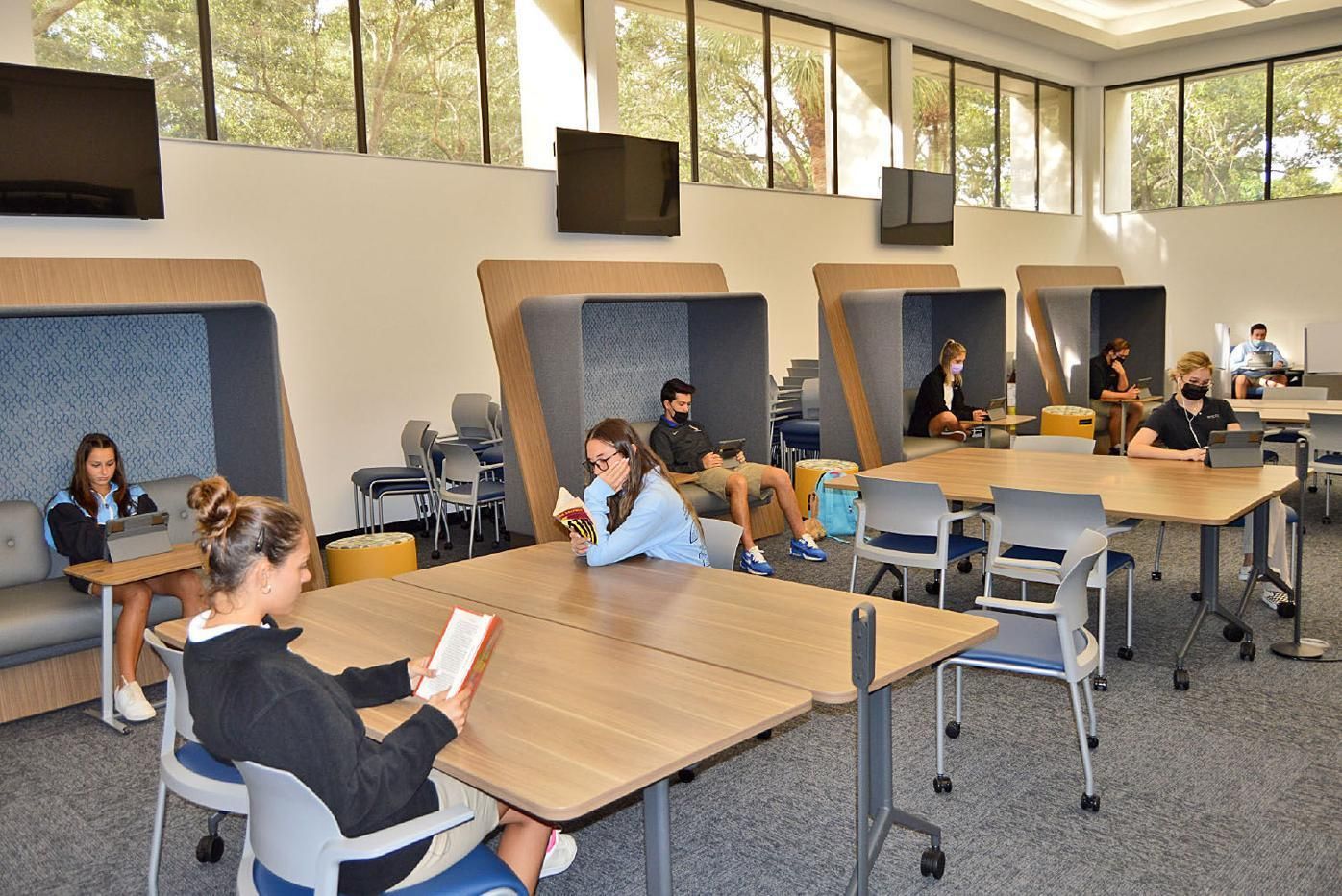 Academy’s library goes from depository to learning commons