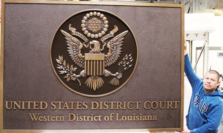 FP-1090 - Carved Wall Plaque of the Seal of the US District Court, Western District of Louisiana, 3-D Bronze-Plated with Rectangular Base 