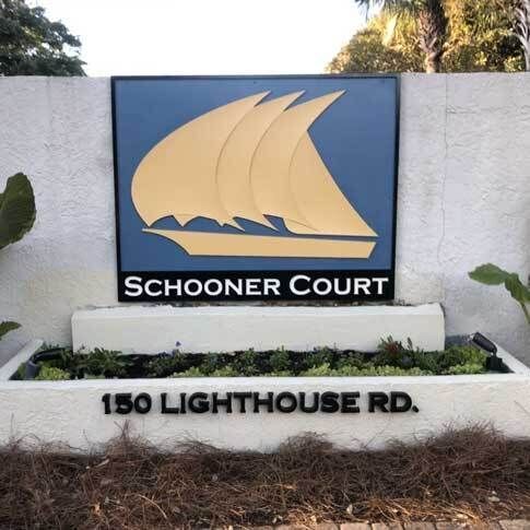 SCHOONER-COURT	