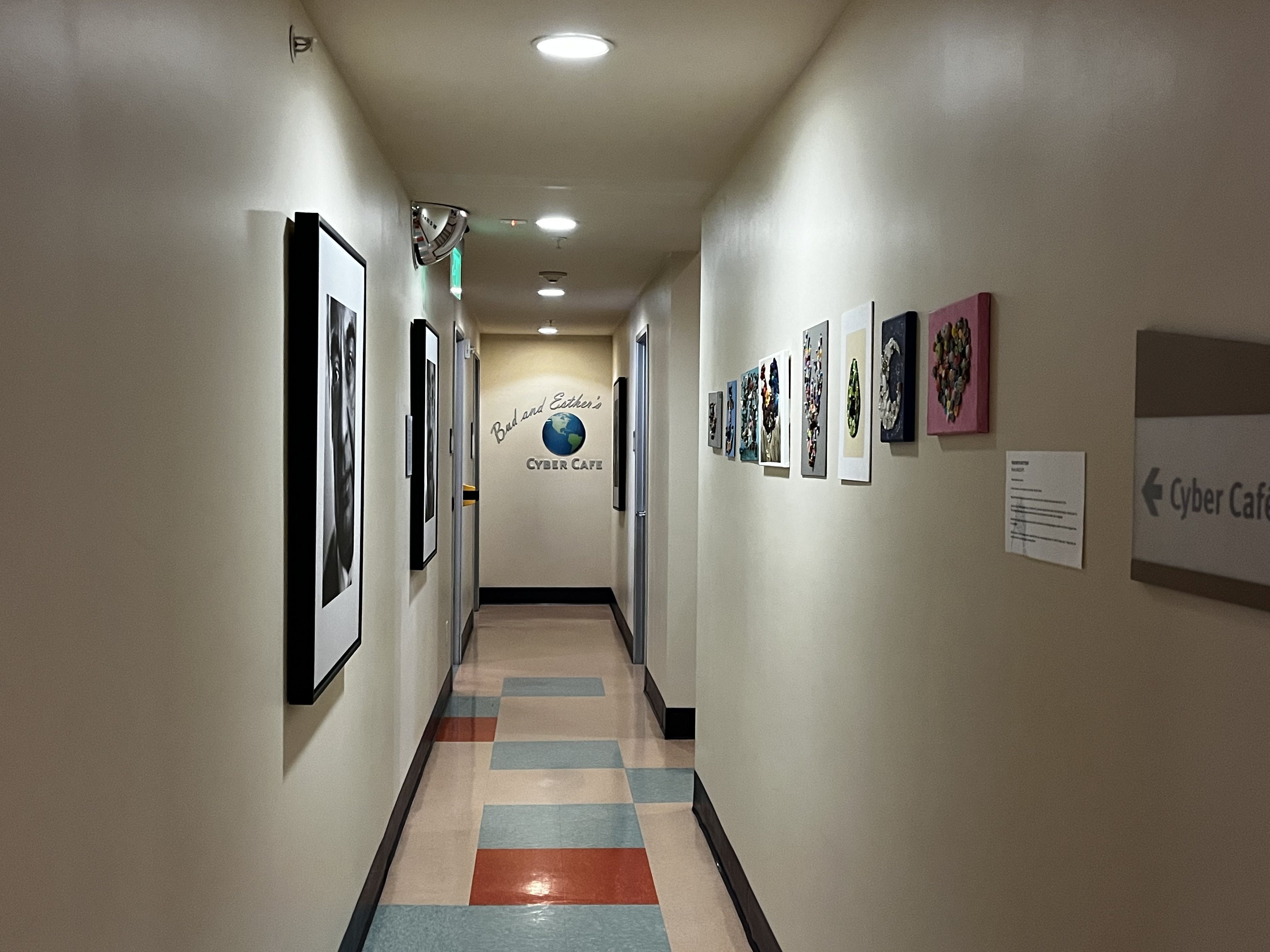 Volunteer Art Gallery 