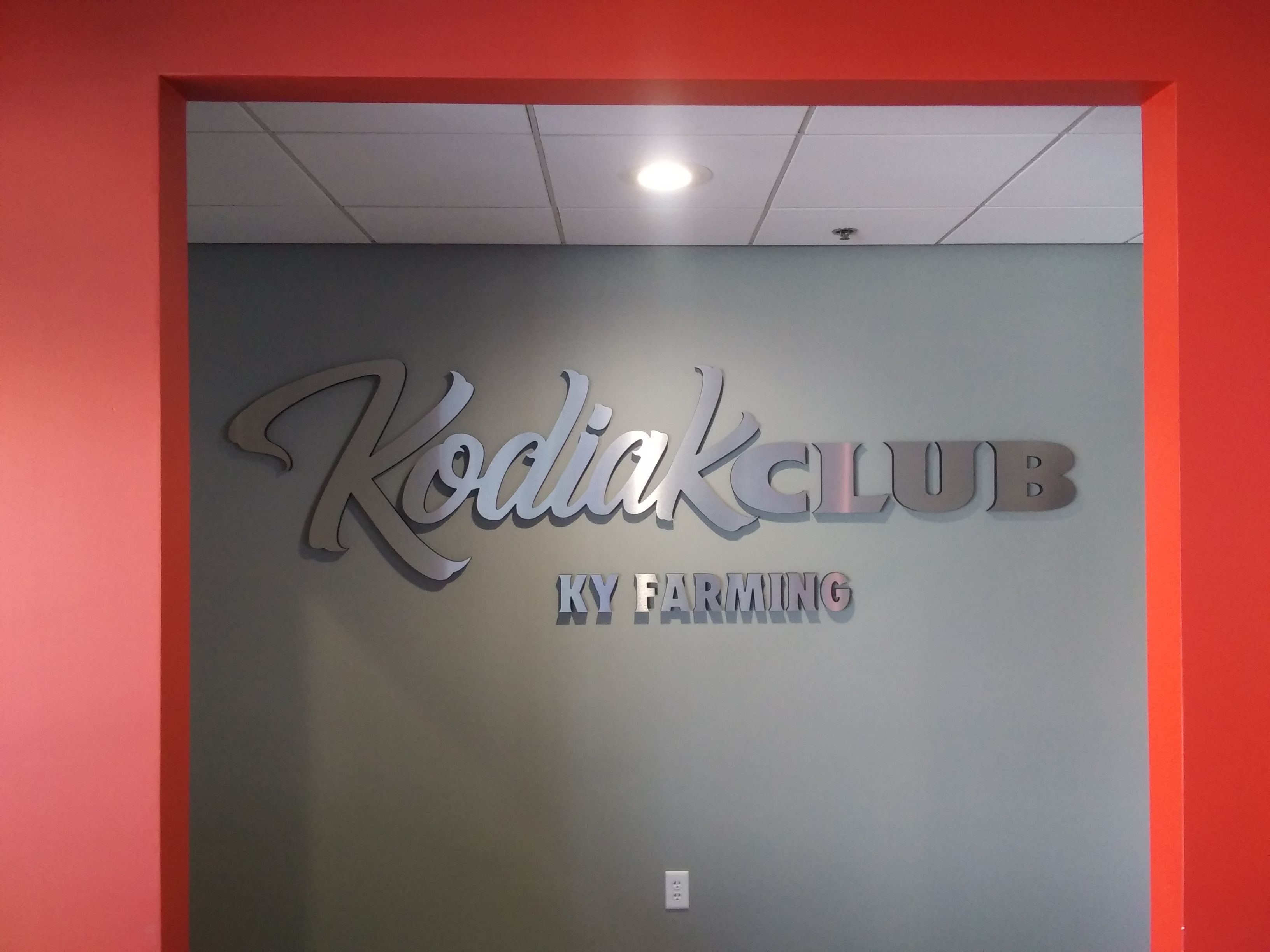 Dimensional Lettering