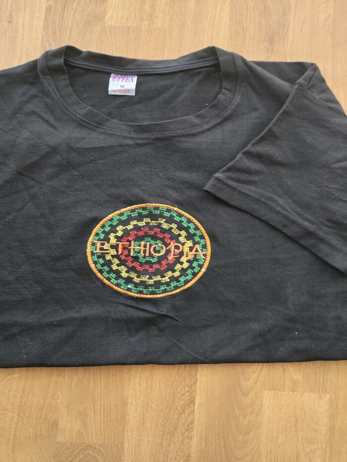 T-Shirt Black Short Sleeve Medium