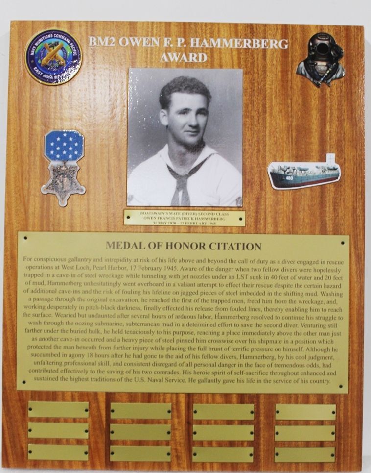 JP-2762 - Engraved Perpetual Award Plaque Honoring WW II Congressional Medal of Honor Winner Owen Hammerberg. BM2 