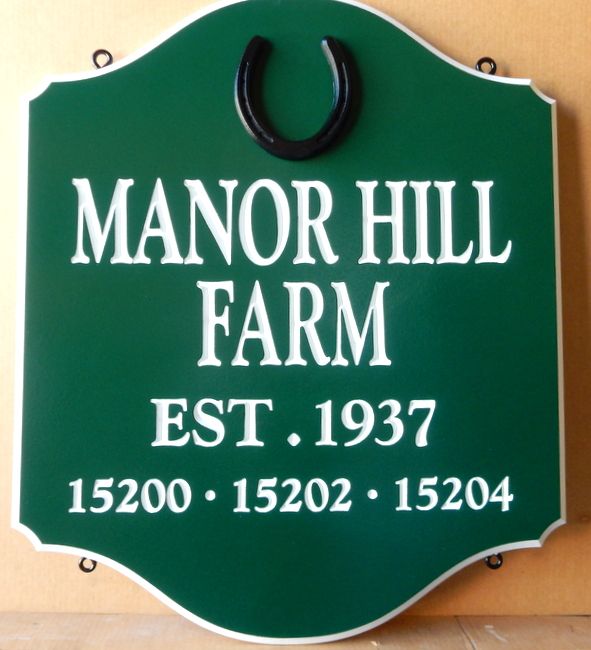O24254 - Sign for Manor Hill Farm with Date Established and Horseshoe