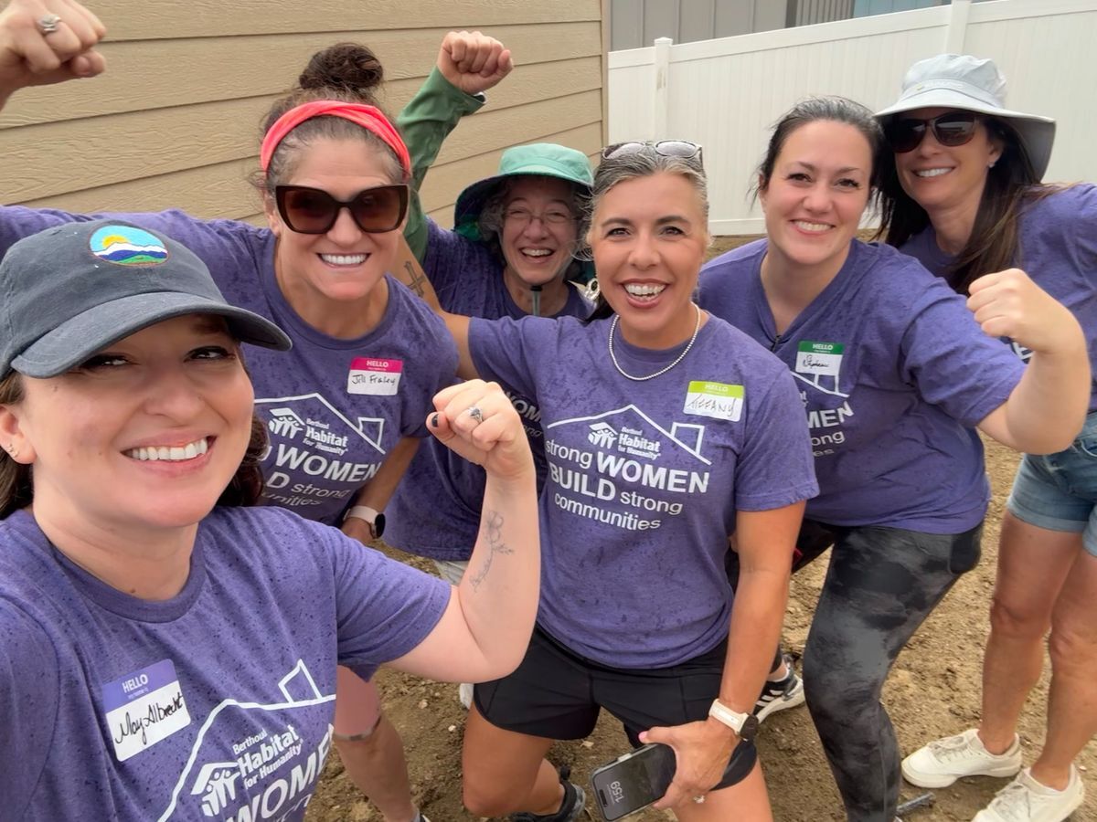 Women's Build group picture