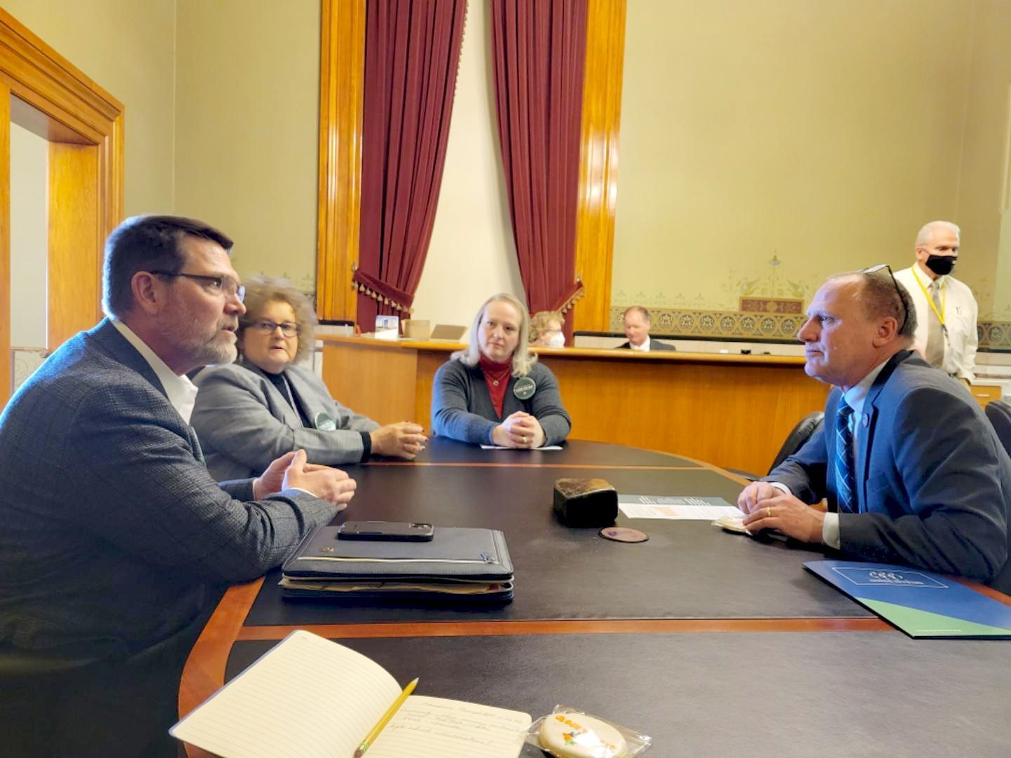 One Vision CEO Mark Dodd speaks with Iowa Legislators