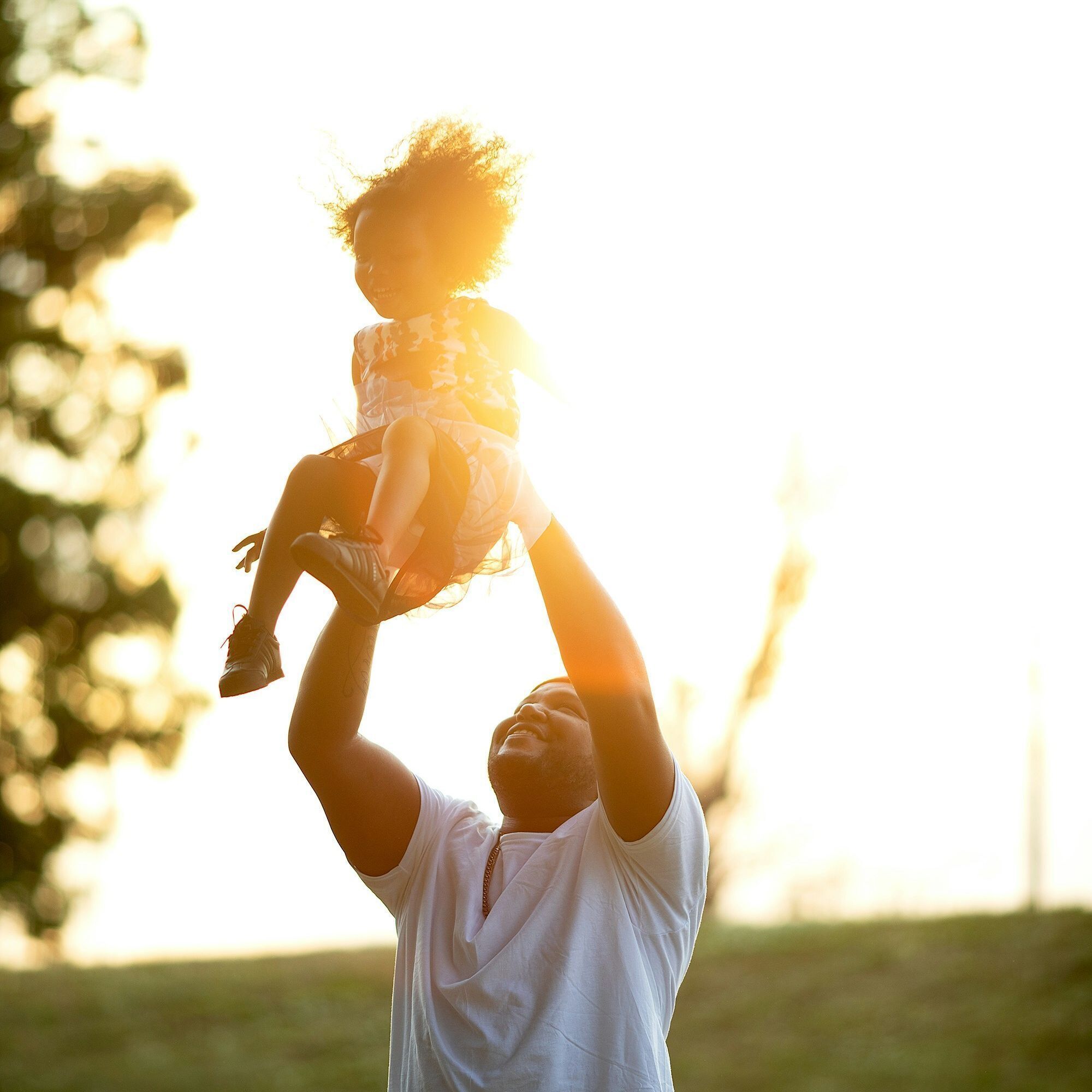Lifeline prepares dads for their next steps in the journey of fatherhood. 