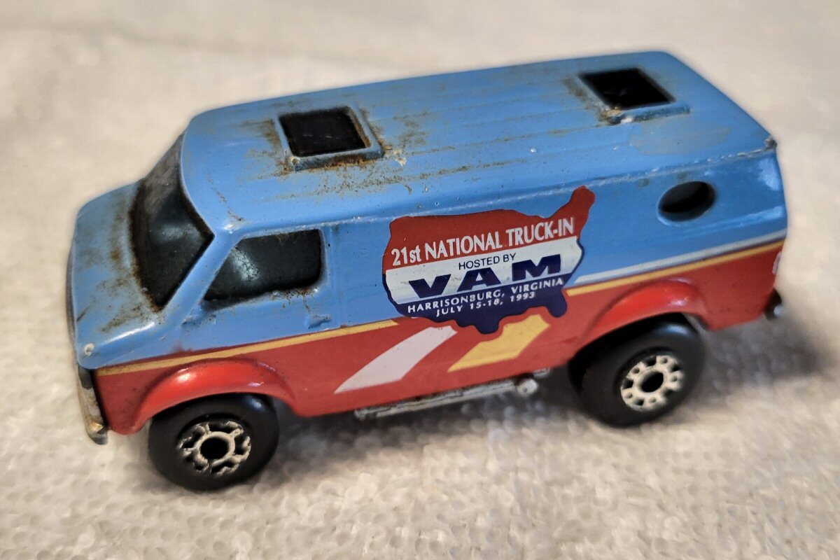 21st Nationals Souvenir Van - 1:64 scale