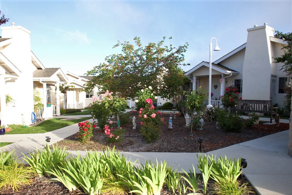 Creekside Gardens Paso Robles CA Subsidized, LowRent Apartment