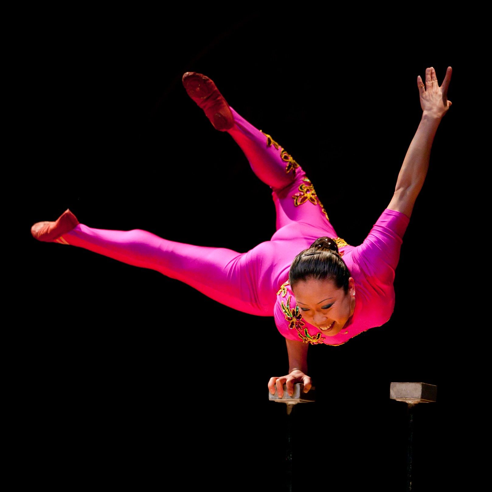 PACK Event: Chinese Acrobat Li Liu