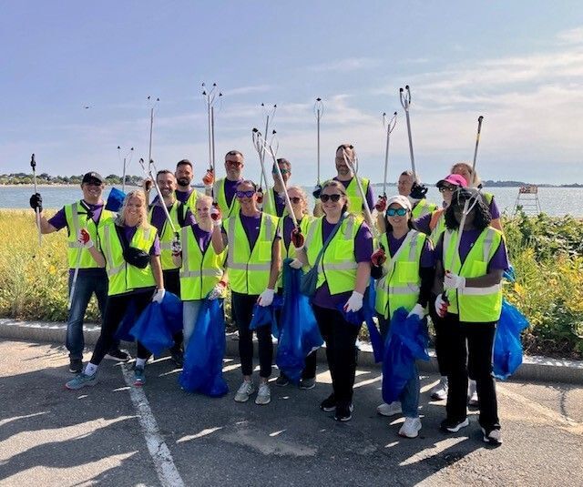 Allspring Global Investments Volunteers