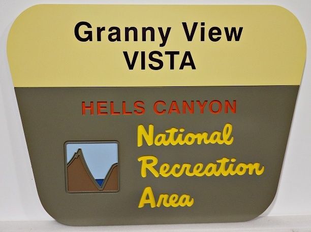 G16044A - Carved sign for Granny View Vista in Hells Canyon National Recreation Area