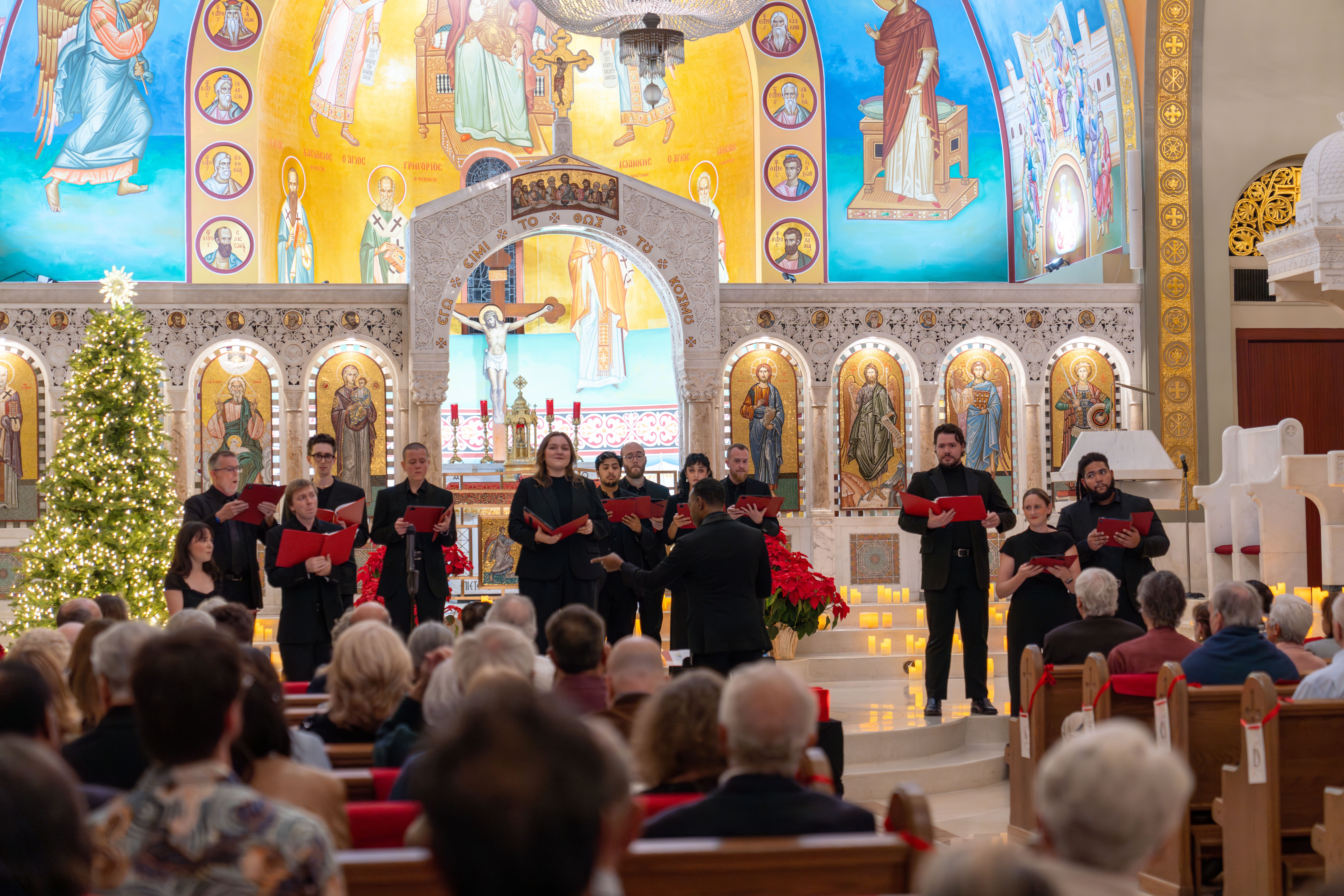 Seraphic Fire brings communities together every December with a holiday tradition: A Seraphic Fire Christmas.