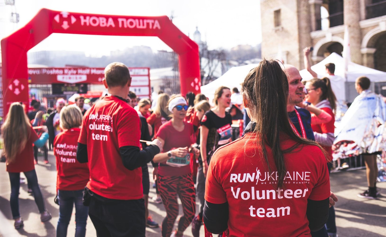 volunteers at a fun run