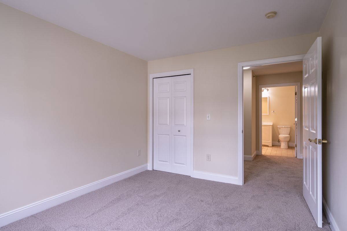 Adirondack guest bedroom