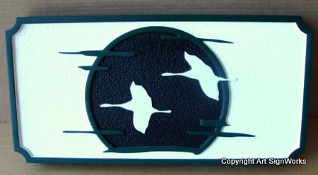 M22717 - Flying Geese in front of Full Moon Plaque