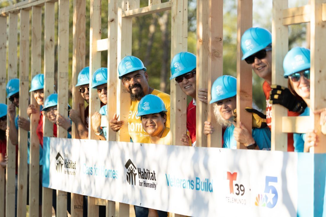 Group of build volunteers