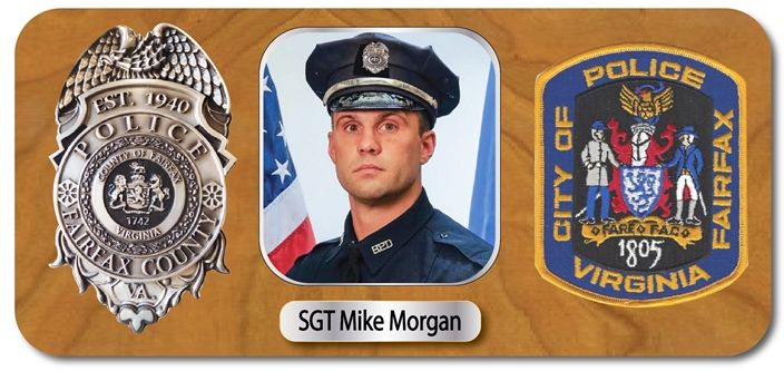  EA-1090 - Mahogany Plaque for Policeman, with Photo, Badge and Shoulder Patch