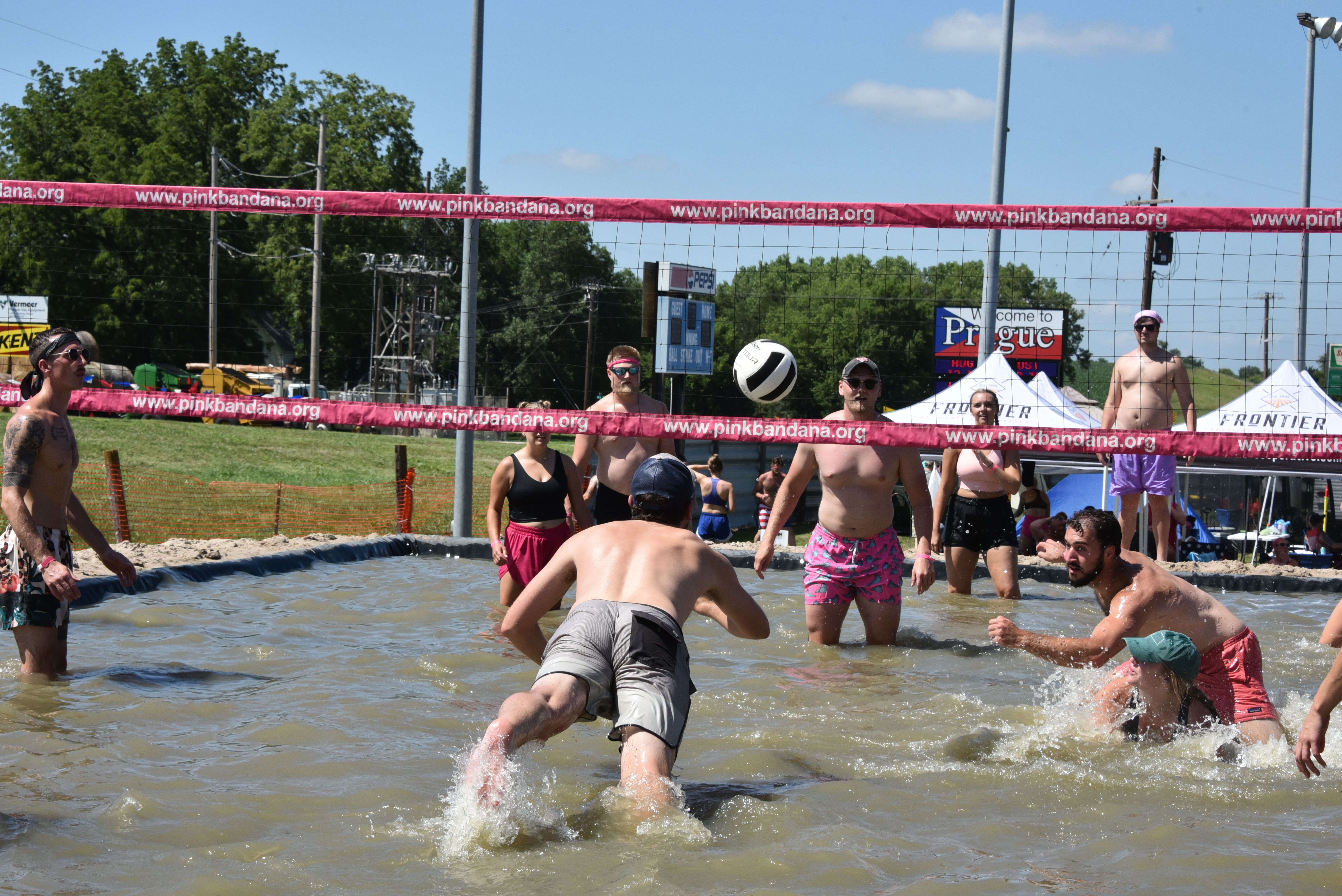 Dirty Girl Mud Run returns to boost breast cancer awareness