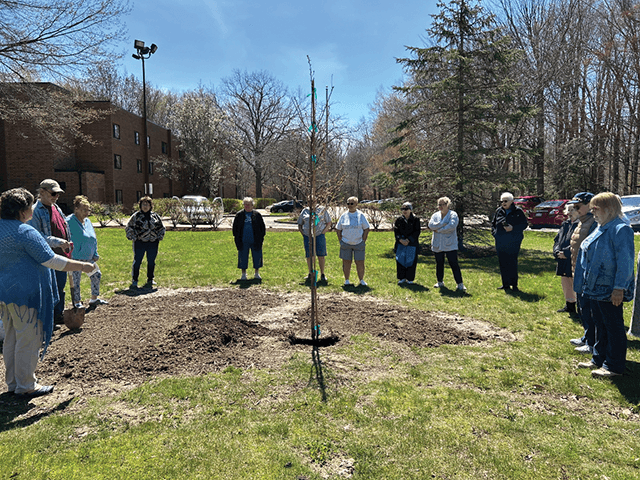 Benetwood residents plant tree in gratitude
