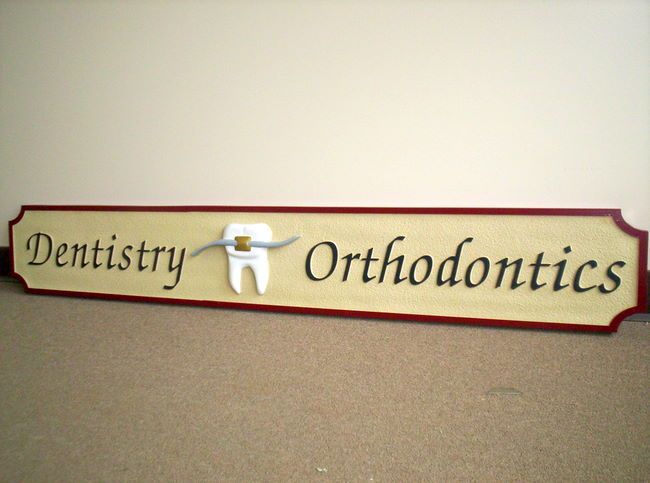 BA11630 – Single-faced Hanging Sign for General Dentistry and Orthodontrics