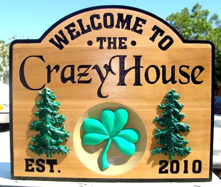 M3270 - Cedar Wood Cabin Sign with Trees and  Clover Leaf (Gallery 21)