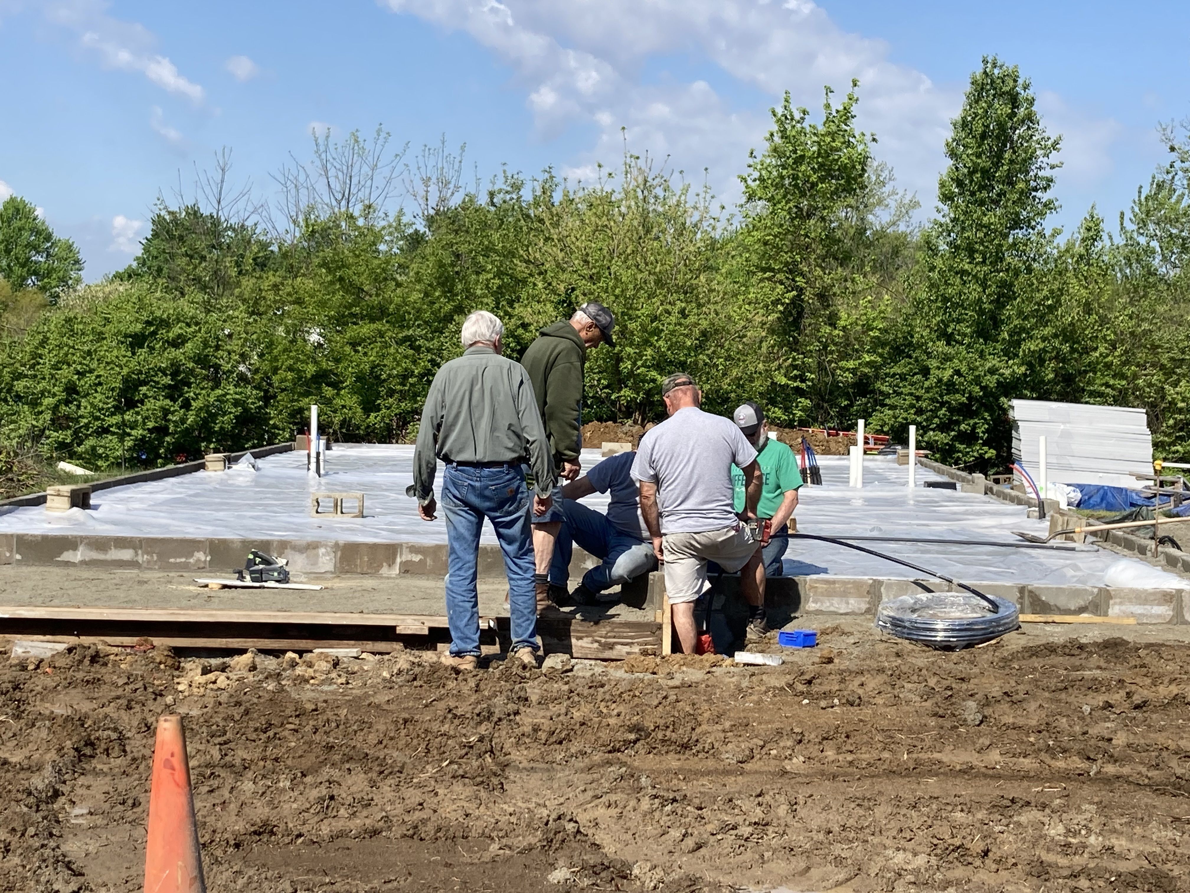 Getting ready to pour the slab on Grove St.