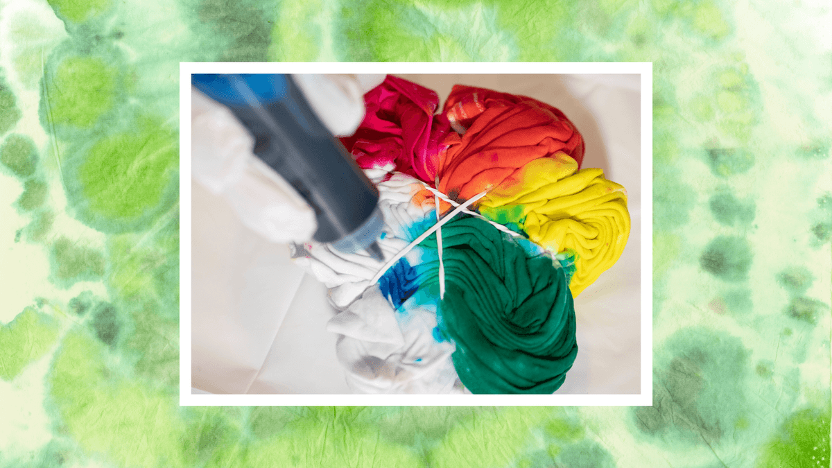 Tie-dyeing tshirt