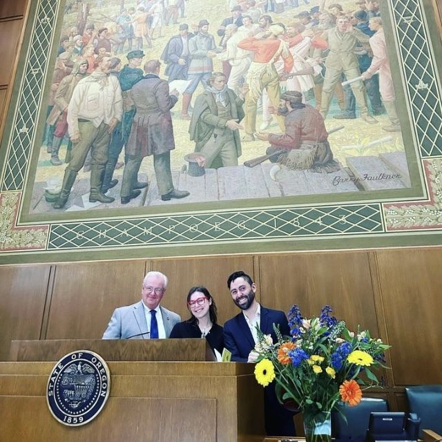 Lisa Lipton and Raúl Gómez-Rojas perform at the Oregon House of Representatives opening ceremony.