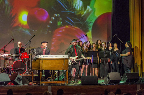 East End Arts Student Choir to Perform with The Rascals at the Suffolk Theater in Riverhead, NY (posted December 9, 2016)