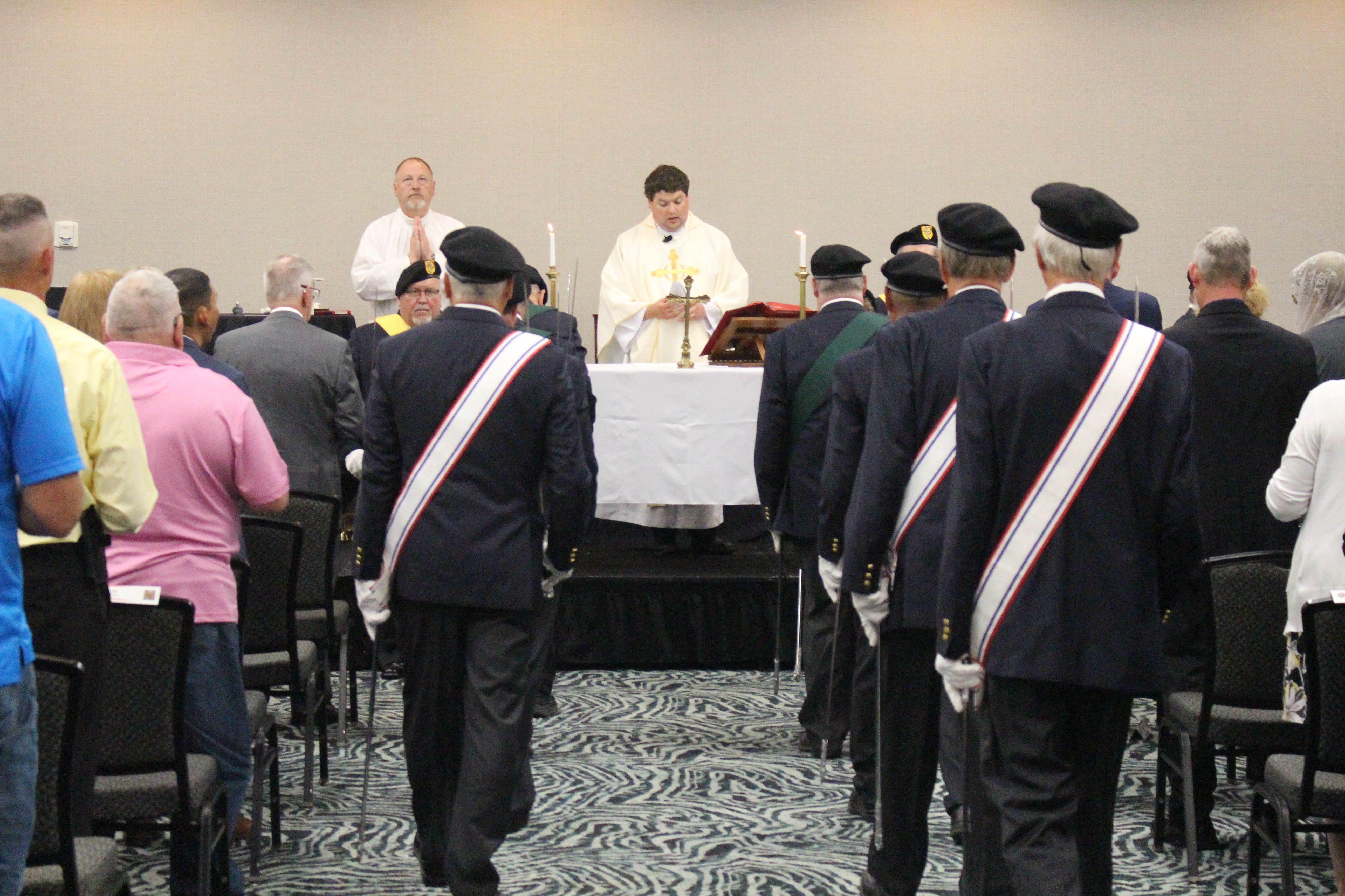 4th Degree Honor Guard Supports Mass during the Leadership Training Seminar