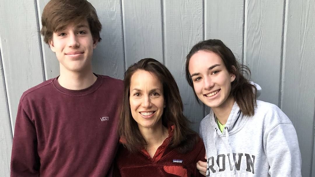 Tara with her kids (and mindfulness partners!) Cameron and Kenna