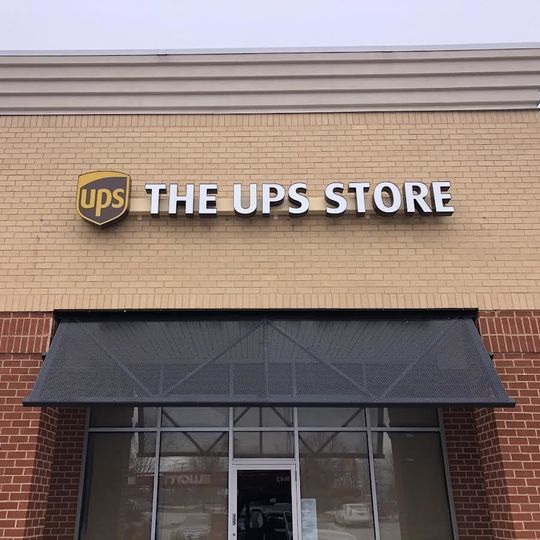 UPS Store Maple Lawn