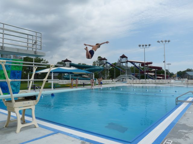 How to address private swimming lessons at your public facility
