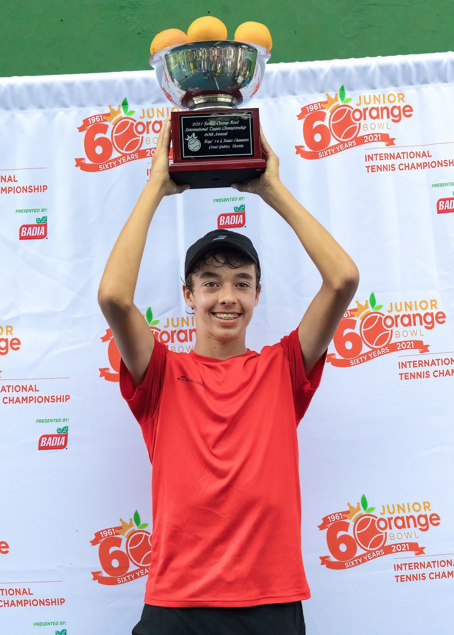 Alejandro Arcila is first Colombian to win Boys' 14s in the Junior Orange Bowl with a 2-6, 7-6 (5), 3-0 victory over 3rd seeded Darwin Blanch