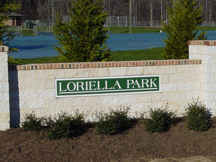 Loriella Park Community Sign