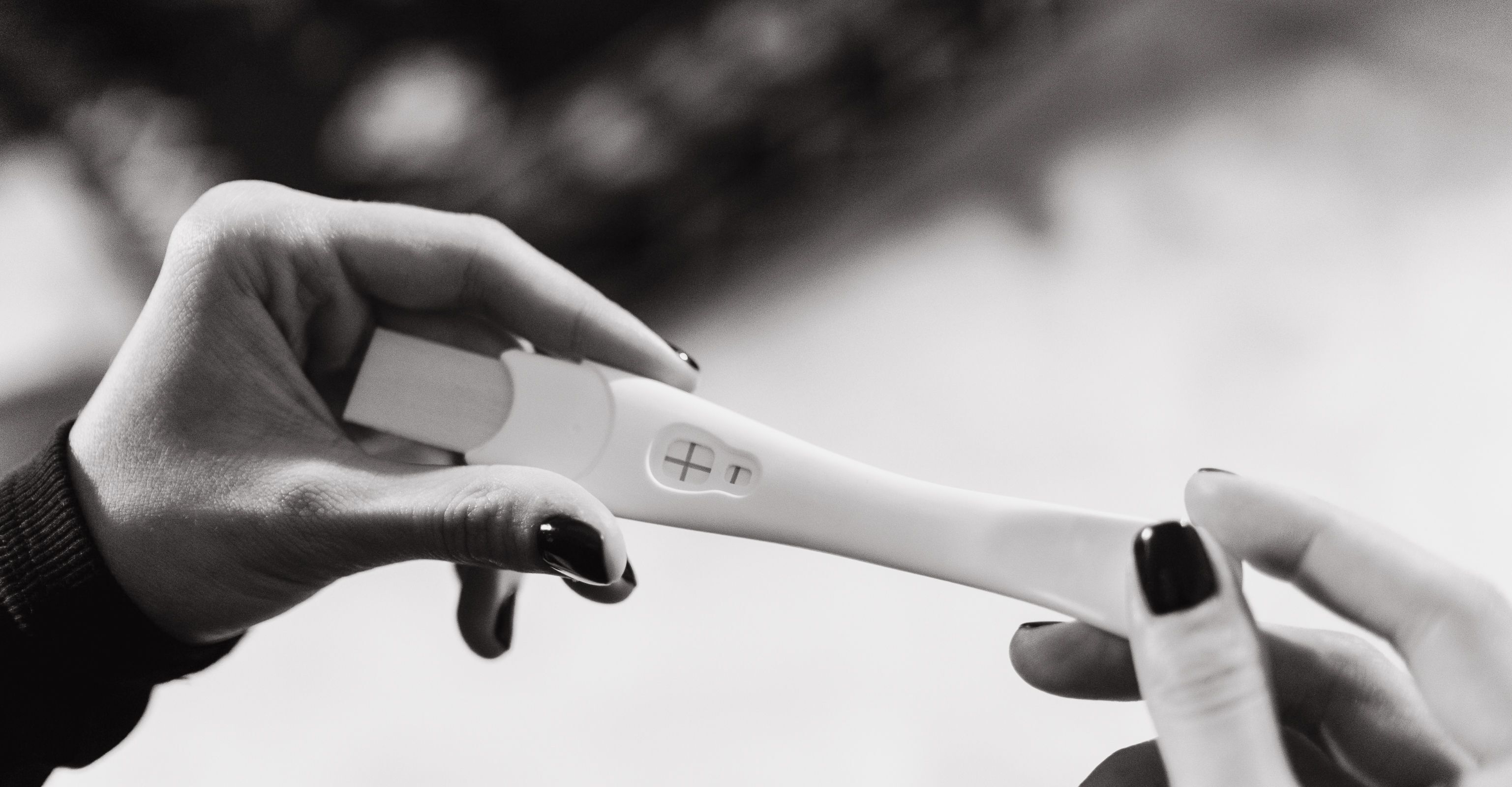 Photo of a positive pregnancy test.
