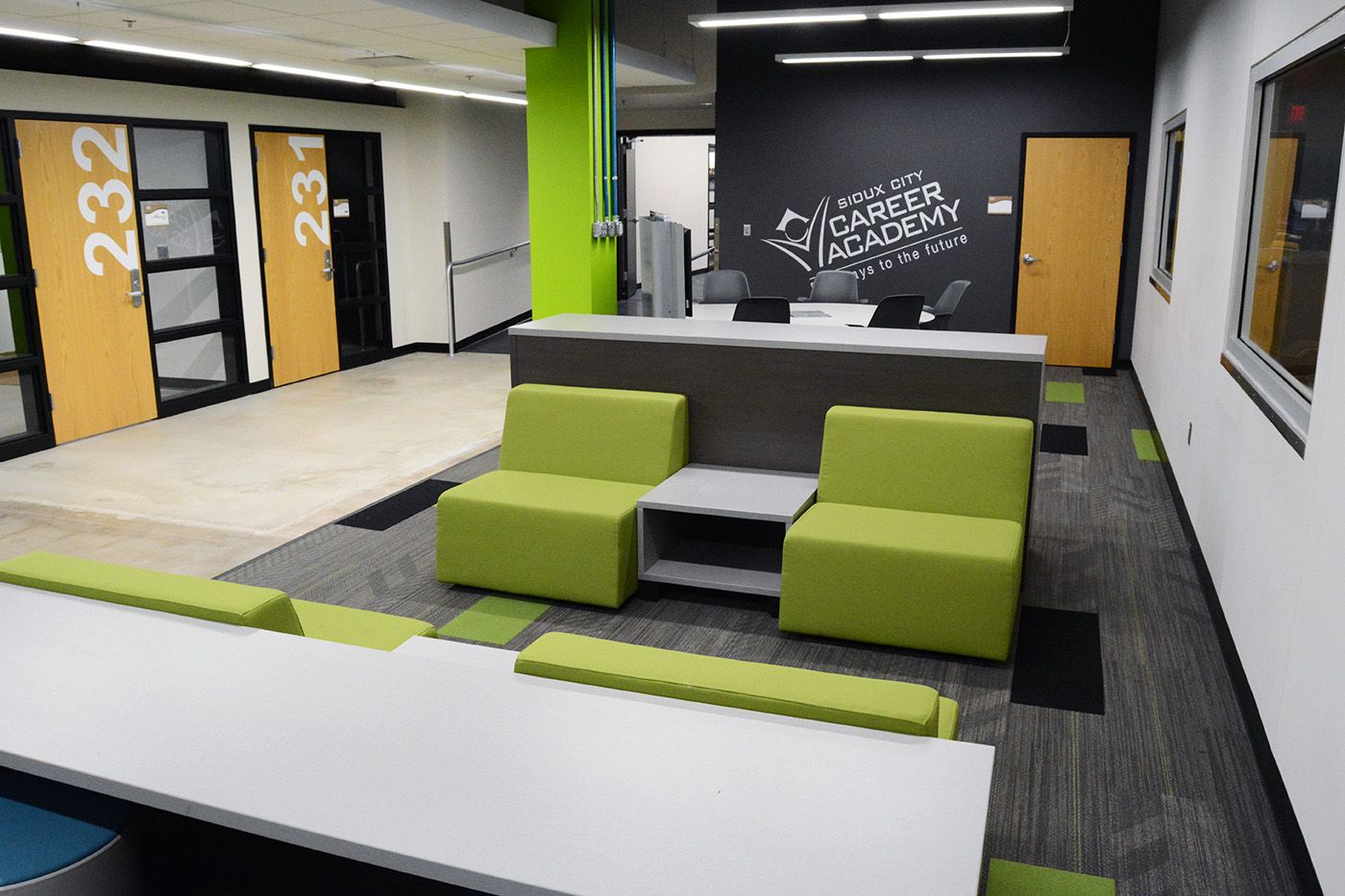 eakes office furniture