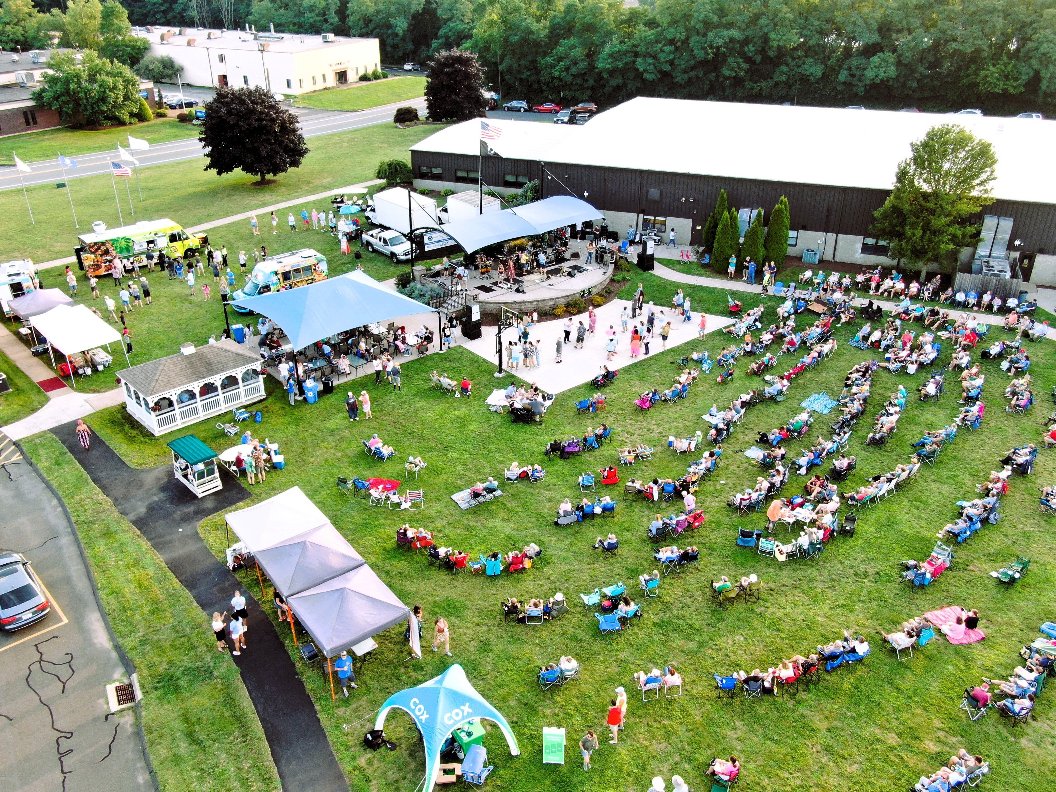 Lawn at 151 Sheldon Road during concert