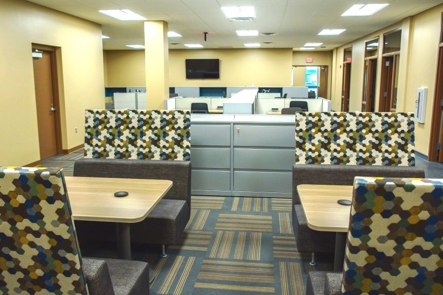 Eakes Office Solutions : Furniture : Portfolio : Portfolio - Hexagon