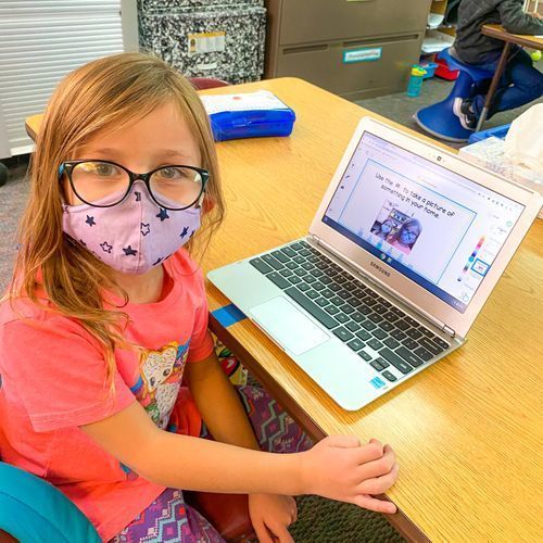 CCSD student uses SeeSaw for learning