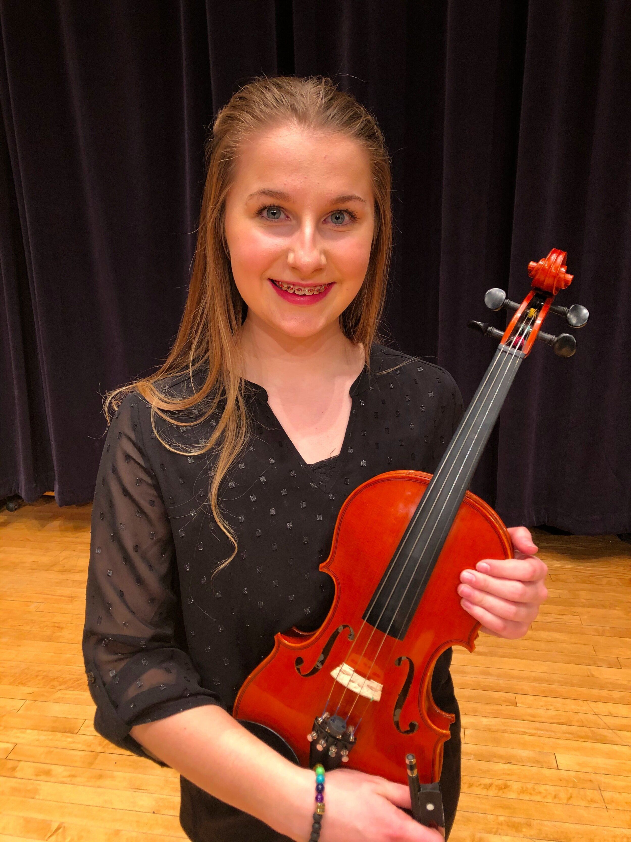 Abbygail Marshall receives Iola Shirlaw Music Education Scholarship.
