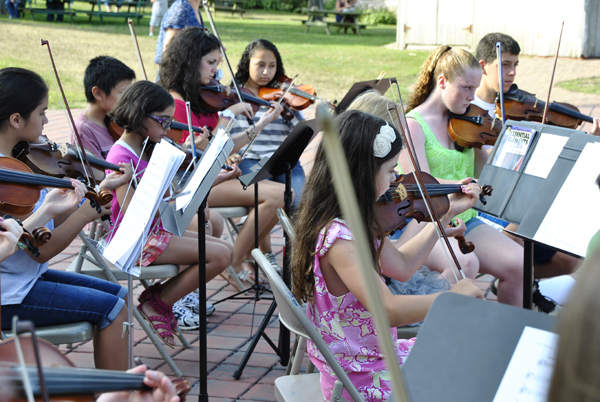 East End String Students To Rehearse in Open Orchestra Rehearsal (posted July 10, 2017)