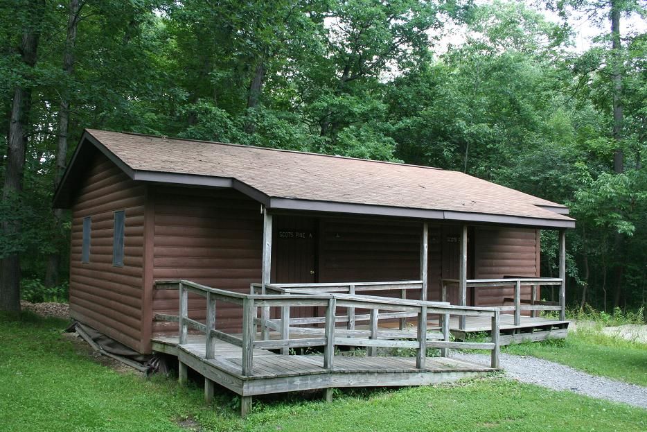 Lob Cabin Exterior