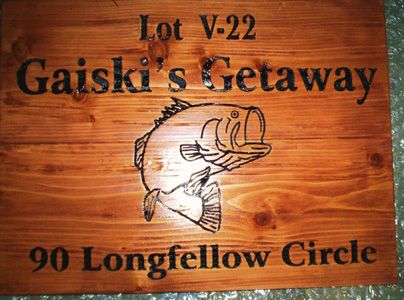 M3536 - Carved Redwood RV Park Lot Number and Address Sign "Gaiski's Getaway" with Engraved Jumping Bass Fish (Gallery 21)