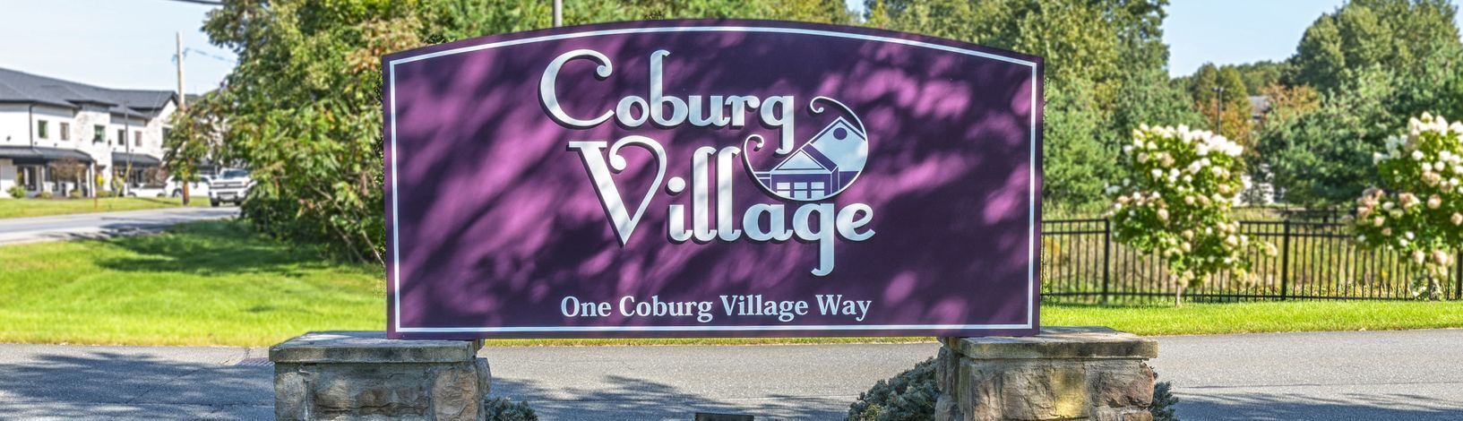 Coburg Village Grooms Road sign