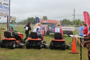 2016 Lawn Mower Race 