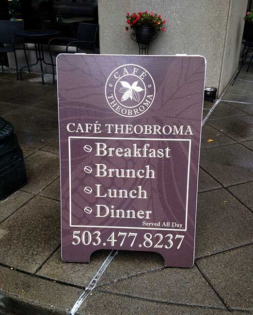 CAFE THEOBROMA